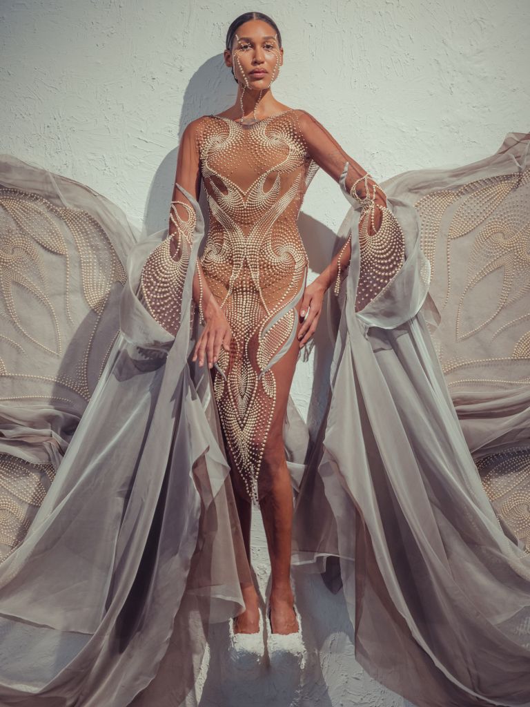 Iris van Herpen automne-hiver credit modèle Gia Bab- credit Franck Bohbot